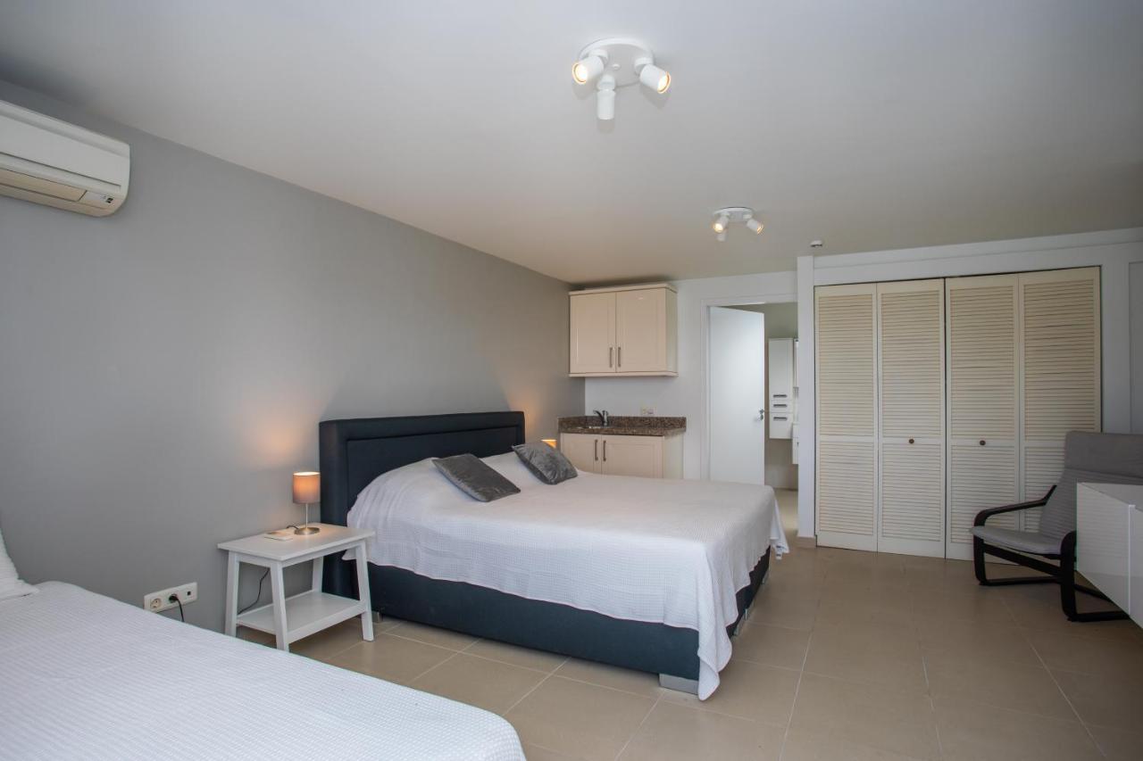 Blue Bay Beach Apartments Dış mekan fotoğraf