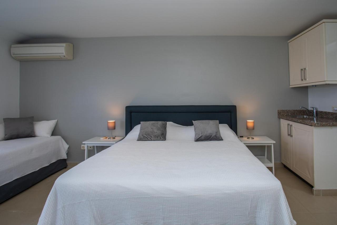 Blue Bay Beach Apartments Dış mekan fotoğraf