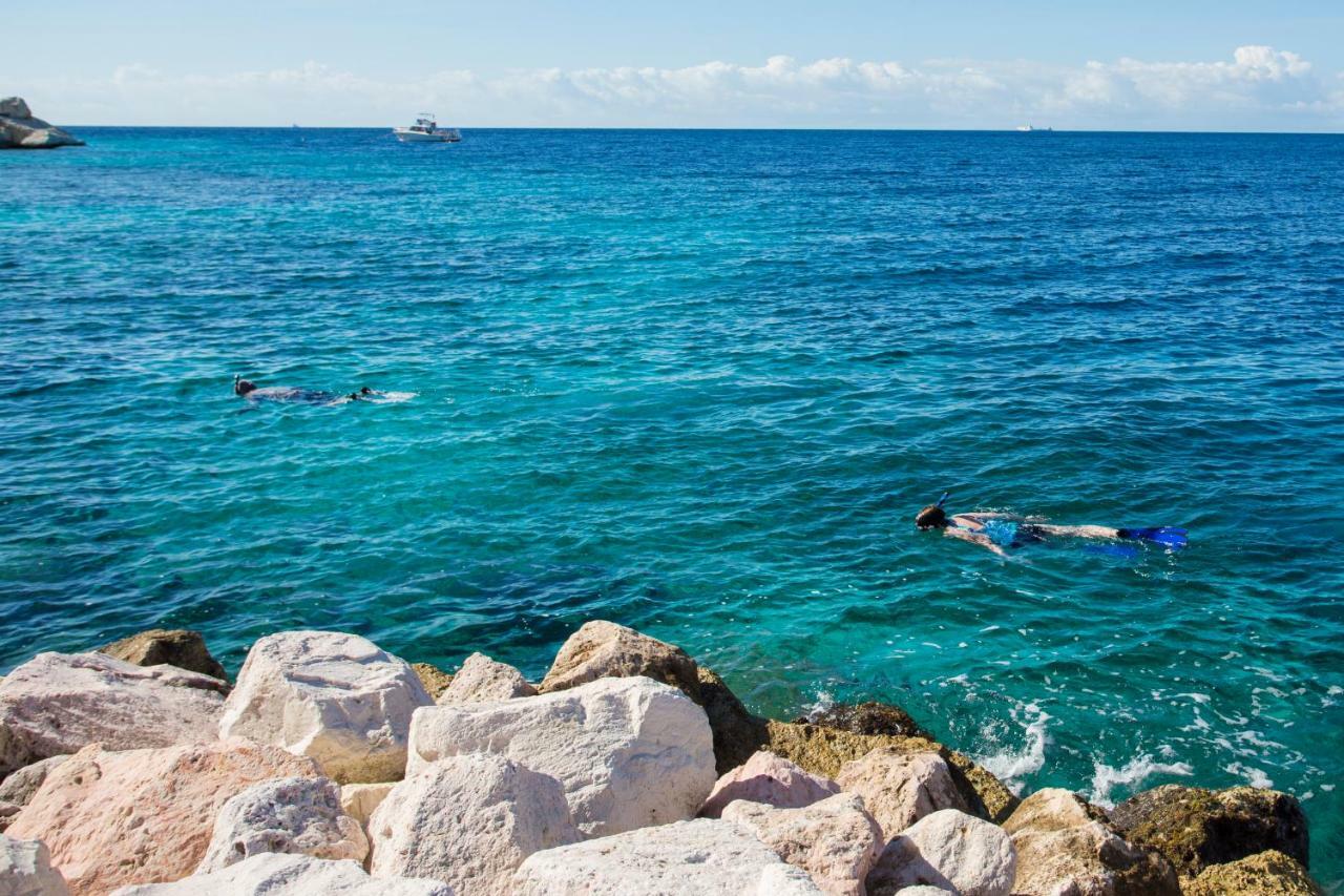 Blue Bay Beach Apartments Dış mekan fotoğraf